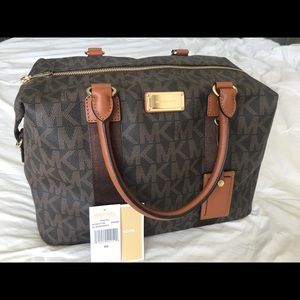 Michael Kors LG weekender